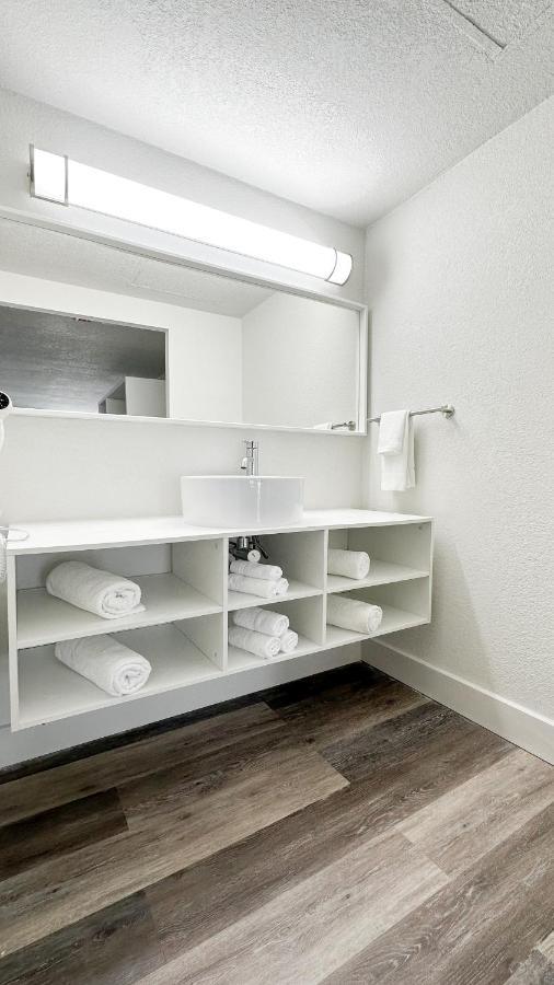 Golden Isles Inn & Suites Brunswick Zewnętrze zdjęcie