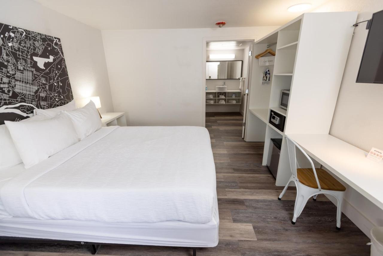 Golden Isles Inn & Suites Brunswick Zewnętrze zdjęcie