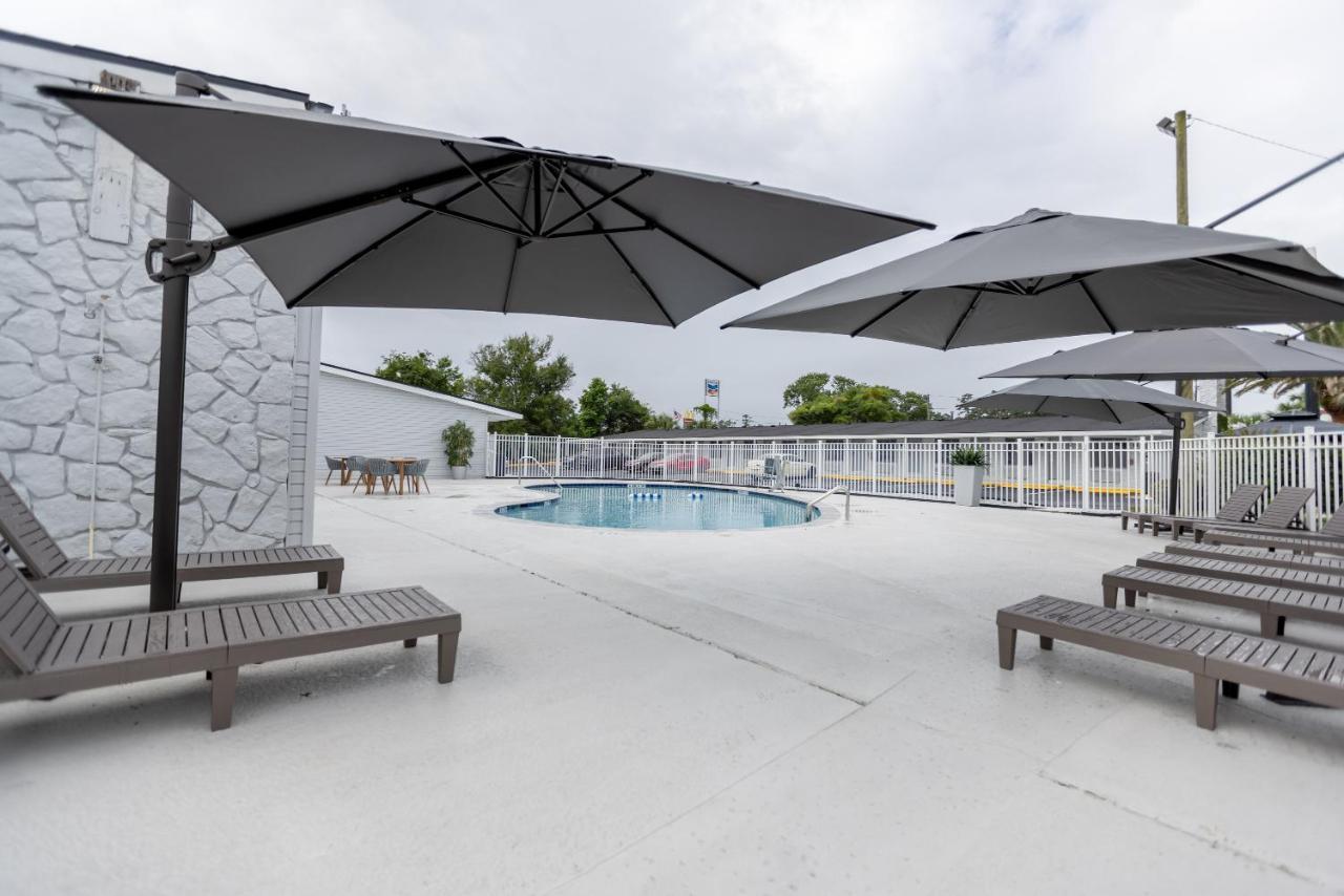 Golden Isles Inn & Suites Brunswick Zewnętrze zdjęcie
