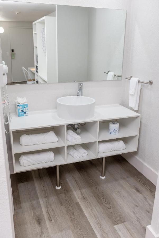 Golden Isles Inn & Suites Brunswick Zewnętrze zdjęcie