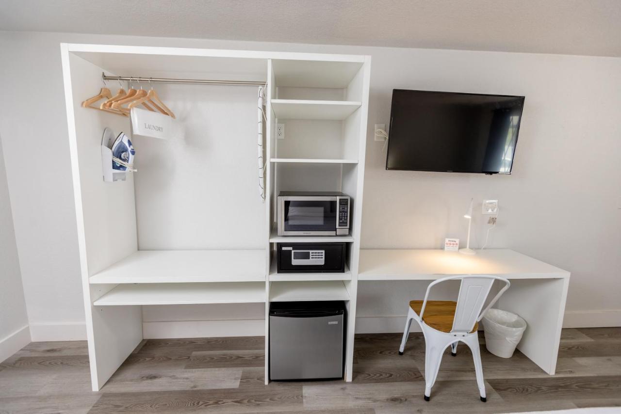 Golden Isles Inn & Suites Brunswick Zewnętrze zdjęcie