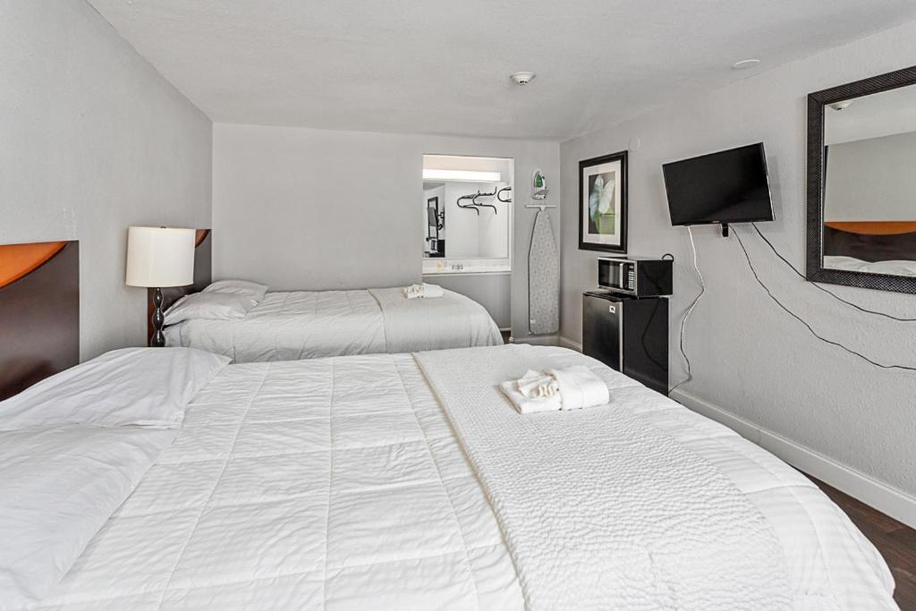 Golden Isles Inn & Suites Brunswick Zewnętrze zdjęcie