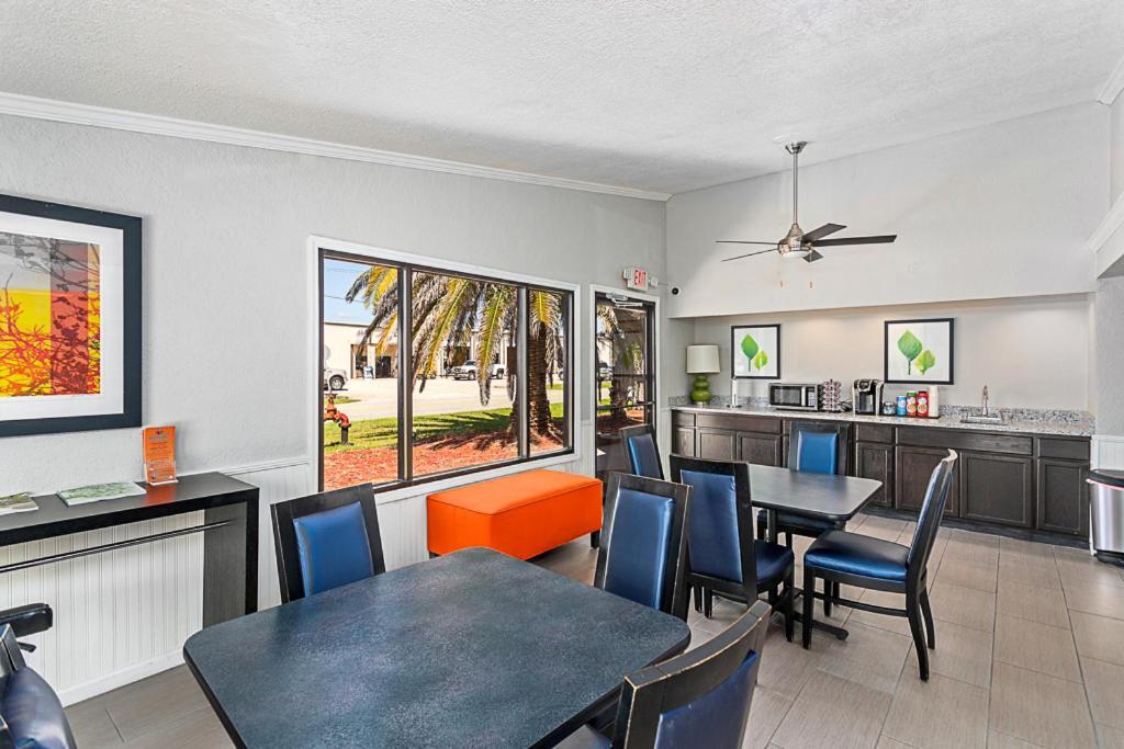 Golden Isles Inn & Suites Brunswick Zewnętrze zdjęcie